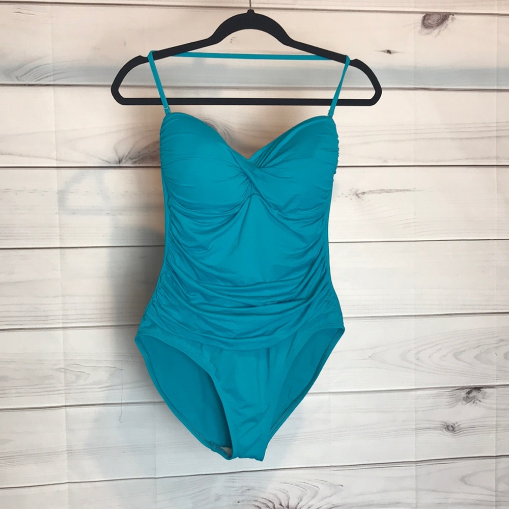 La Blanca one piece suit by Rod Beattie size 12